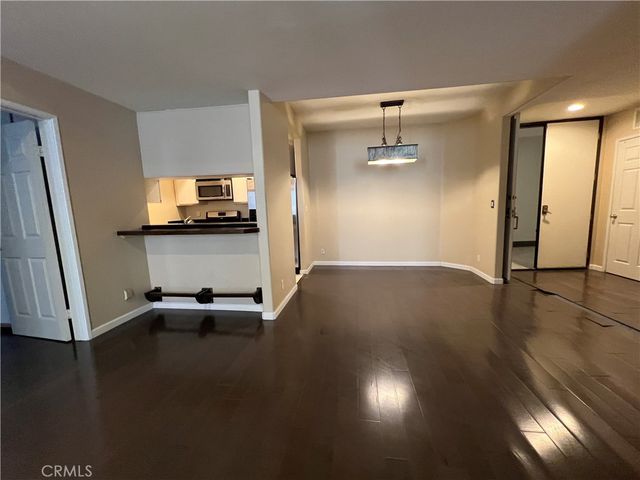 1240 S Corning 108, Los Angeles, CA 90035