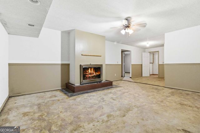 231 Meadow Chase Way, Palmetto, GA 30268