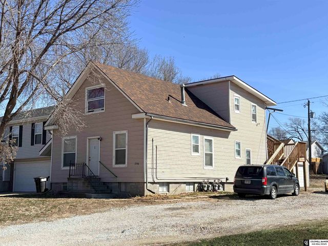 2516 NW 8th Street, Lincoln, NE 68521