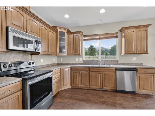 2341 52ND Ave, Longview, WA 98632