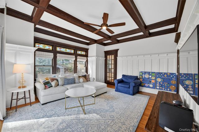 121 Morris Avenue, Rockville Centre, NY 11570
