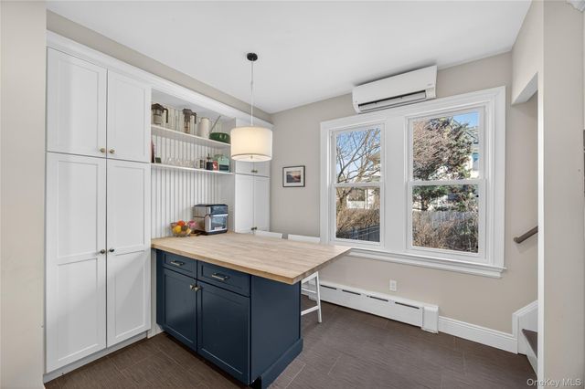 121 Morris Avenue, Rockville Centre, NY 11570