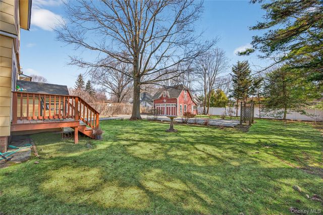121 Morris Avenue, Rockville Centre, NY 11570