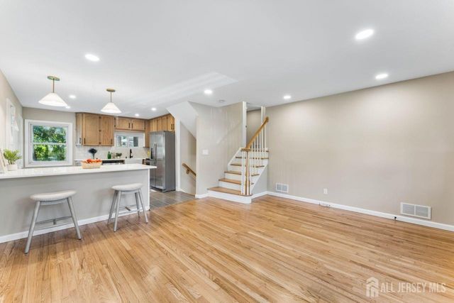5 Bradford Road, East Brunswick, NJ 08816
