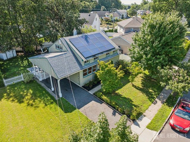 5 Bradford Road, East Brunswick, NJ 08816