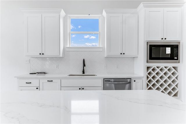 2102 Aleppo Court, Bryan, TX 77807