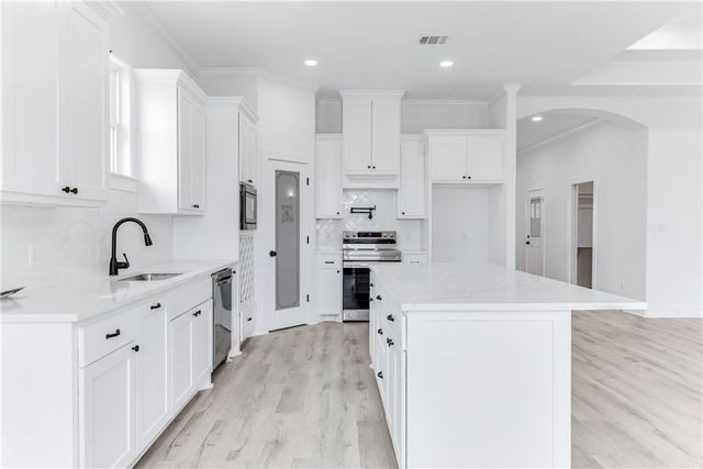 2102 Aleppo Court, Bryan, TX 77807