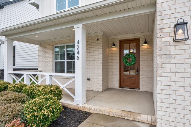 4246 Captains Court, Lexington, KY 40513
