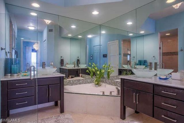 400 Flagship DR 1207, Naples, FL 34108