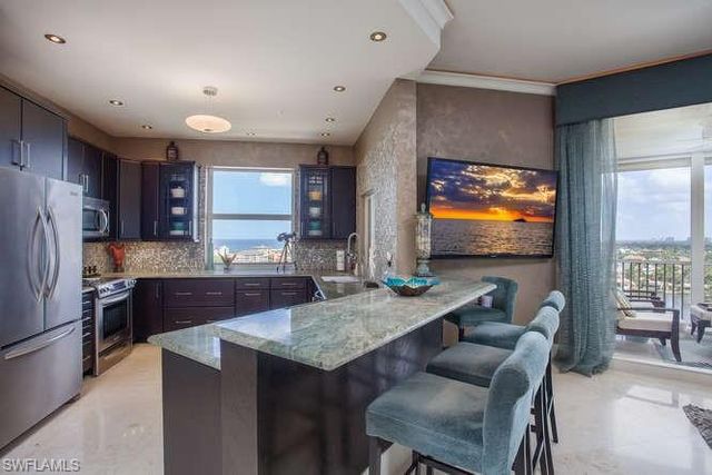 400 Flagship DR 1207, Naples, FL 34108