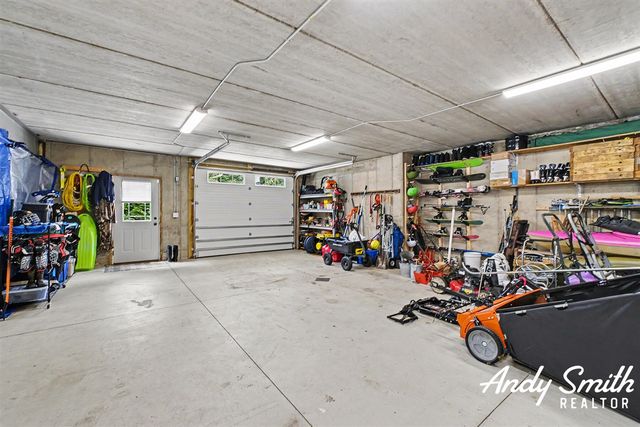 12069 68th Avenue, Allendale, MI 49401