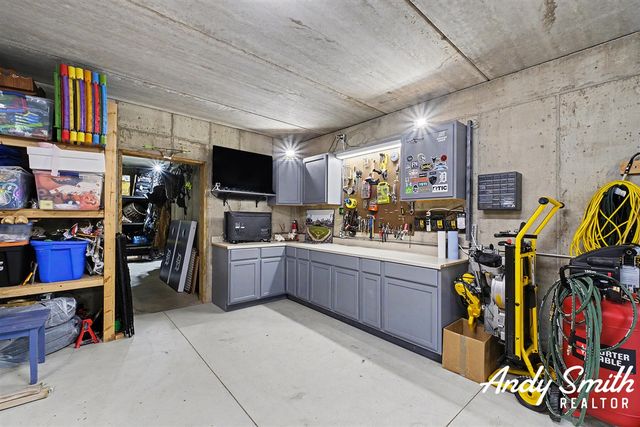 12069 68th Avenue, Allendale, MI 49401