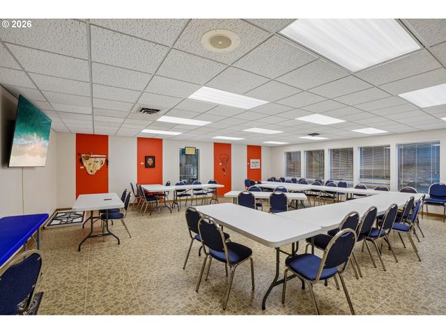 14862 Ne EUGENE St, Portland, OR 97230