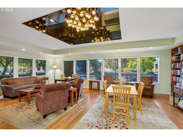 14862 Ne EUGENE St, Portland, OR 97230