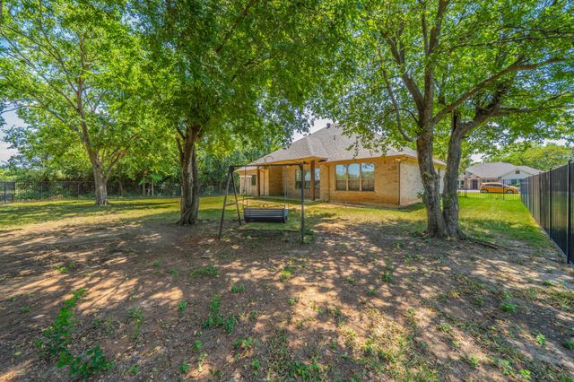 1812 Rockview Drive, Granbury, TX 76049