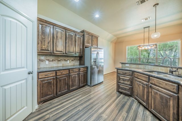 1812 Rockview Drive, Granbury, TX 76049