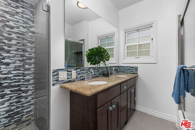 9534 W Olympic Boulevard, Beverly Hills, CA 90212