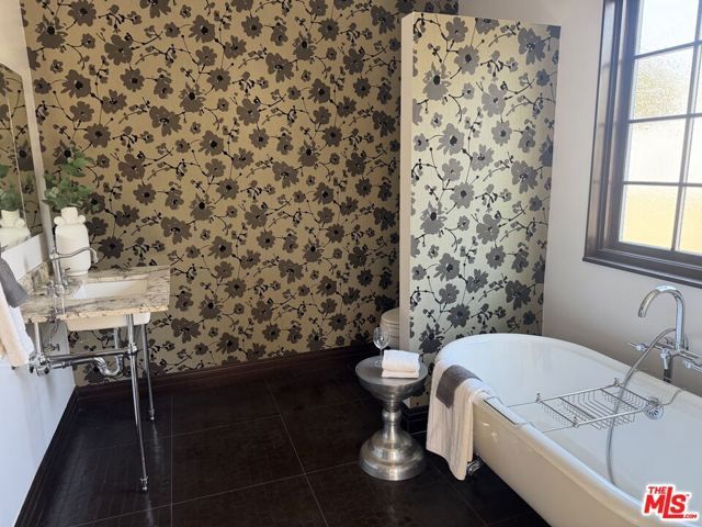 9534 W Olympic Boulevard, Beverly Hills, CA 90212