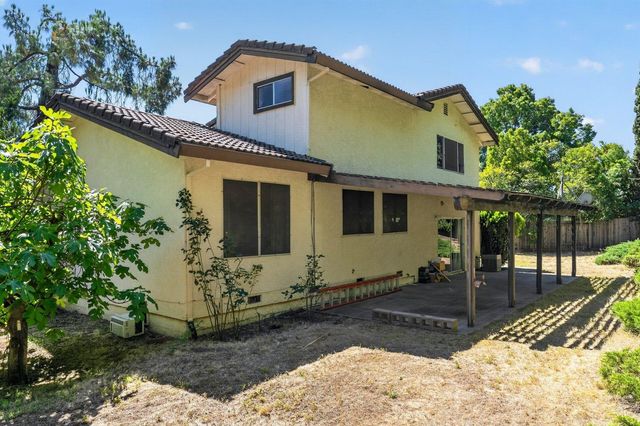 1204 Squire Ct, Roseville, CA 95661