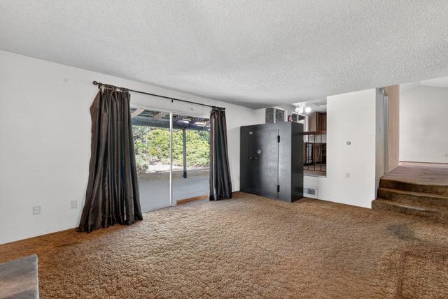 1204 Squire Ct, Roseville, CA 95661