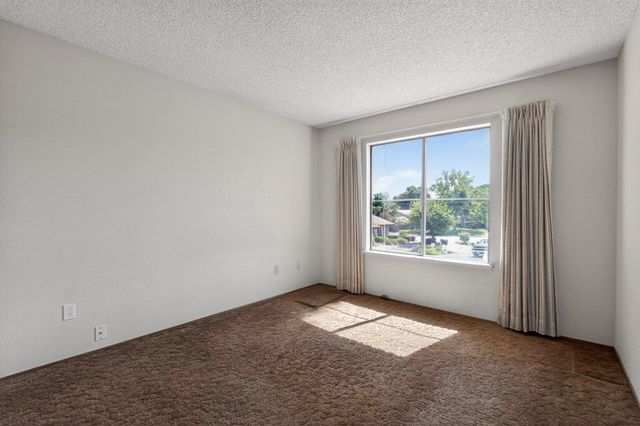 1204 Squire Ct, Roseville, CA 95661