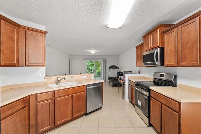 4939 NW 81ST AVENUE, Gainesville, FL 32653