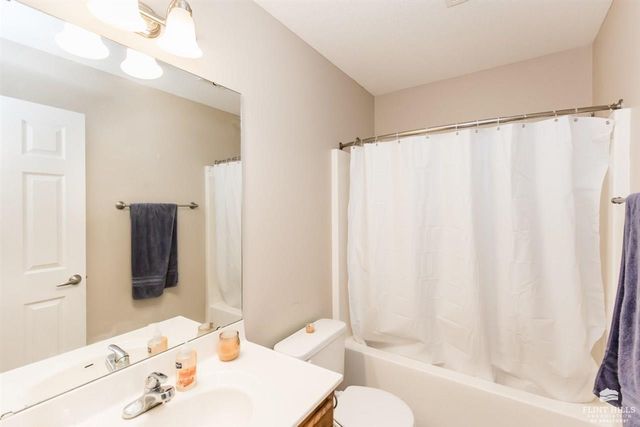 4193 Taneil Drive, Manhattan, KS 66502