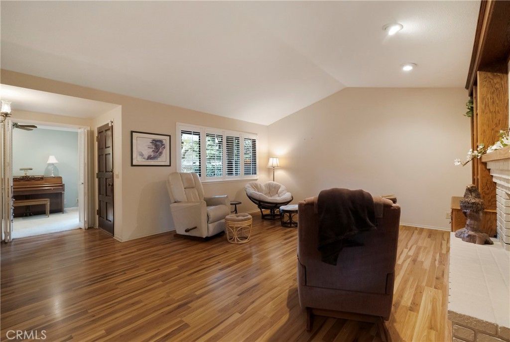 Image 10 of property listing at 512 Wilshire Ct Court, Chico, CA 95973