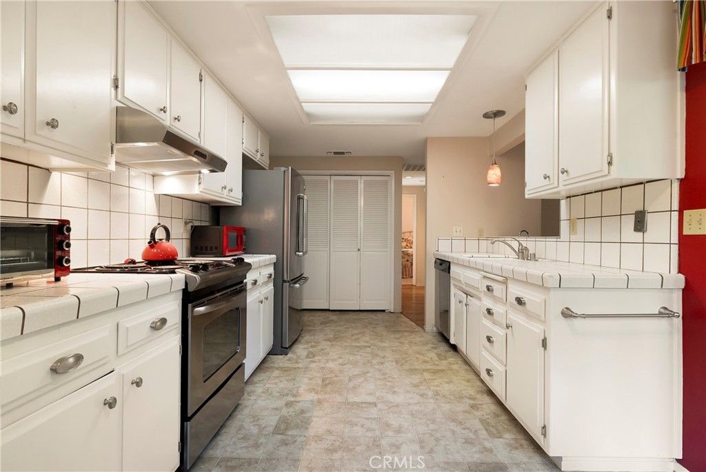 Image 13 of property listing at 512 Wilshire Ct Court, Chico, CA 95973