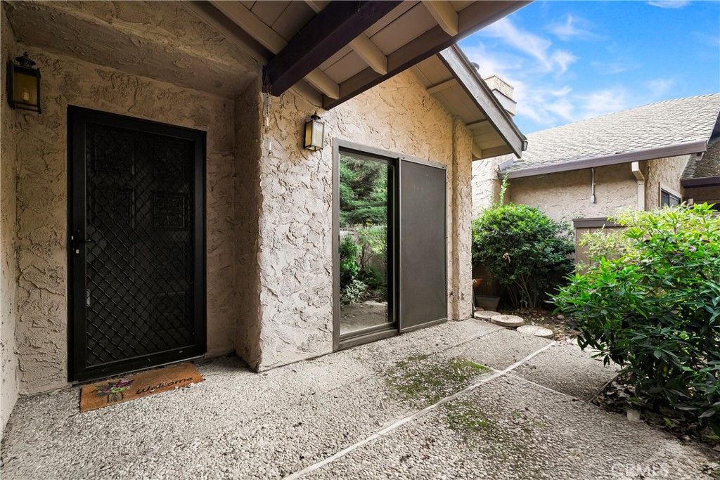 Image 6 of property listing at 512 Wilshire Ct Court, Chico, CA 95973