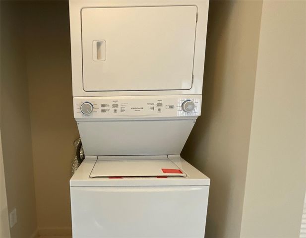 9517 Fontainebleau Boulevard 581-617, Miami, FL 33172