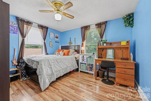 3748 Camp Stewart Road, Charlotte, NC 28215