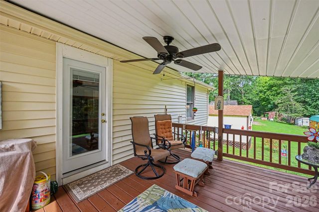 3748 Camp Stewart Road, Charlotte, NC 28215