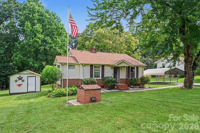 3748 Camp Stewart Road, Charlotte, NC 28215