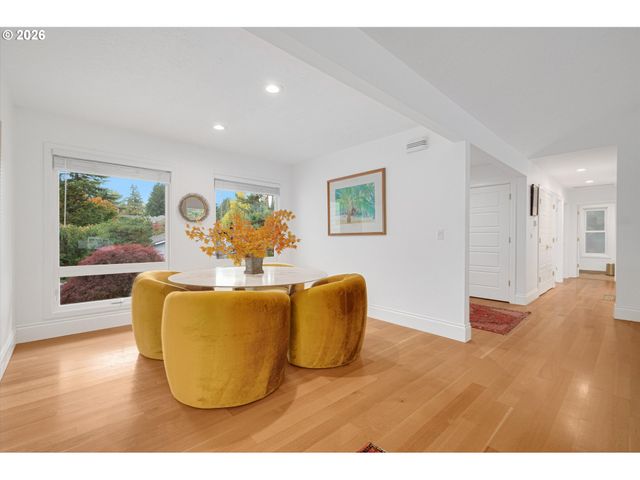 1464 GREENTREE Cir, Lake Oswego, OR 97034