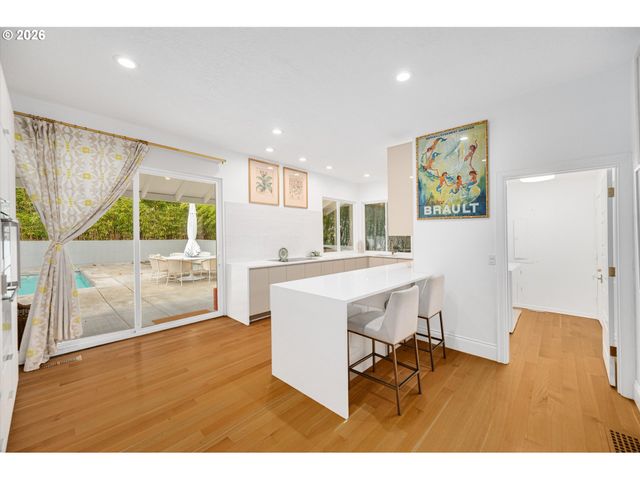 1464 GREENTREE Cir, Lake Oswego, OR 97034