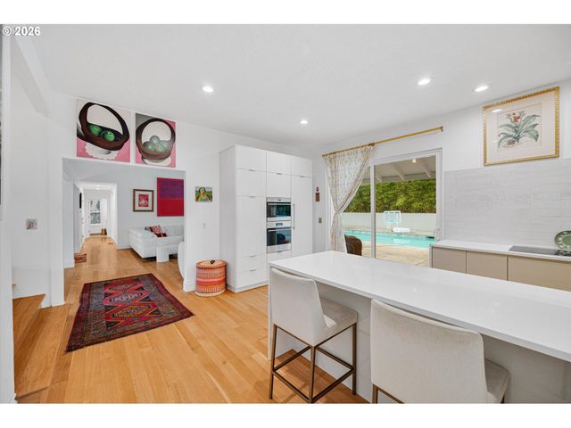 1464 GREENTREE Cir, Lake Oswego, OR 97034