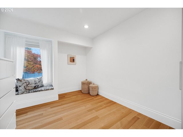 1464 GREENTREE Cir, Lake Oswego, OR 97034