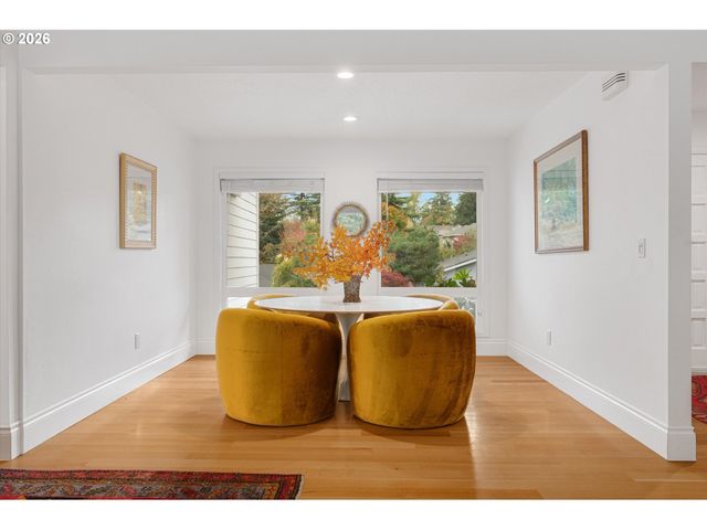 1464 GREENTREE Cir, Lake Oswego, OR 97034