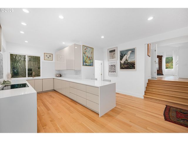 1464 GREENTREE Cir, Lake Oswego, OR 97034