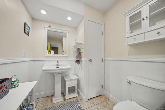 51093 Shady Lane, Elkhart, IN 46514
