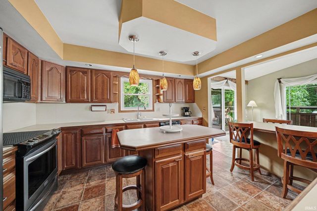 51093 Shady Lane, Elkhart, IN 46514