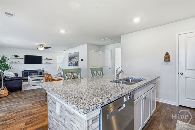 27 Spicebush Circle, Bloomingdale, GA 31302