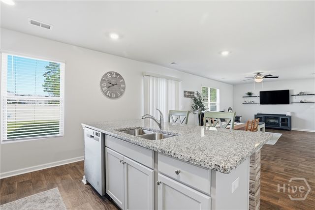 27 Spicebush Circle, Bloomingdale, GA 31302