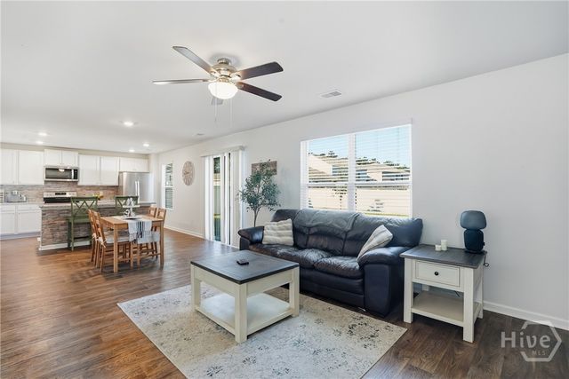 27 Spicebush Circle, Bloomingdale, GA 31302