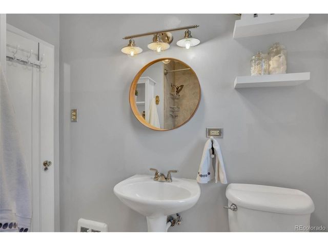 1230 Magnolia St, Denver, CO 80220