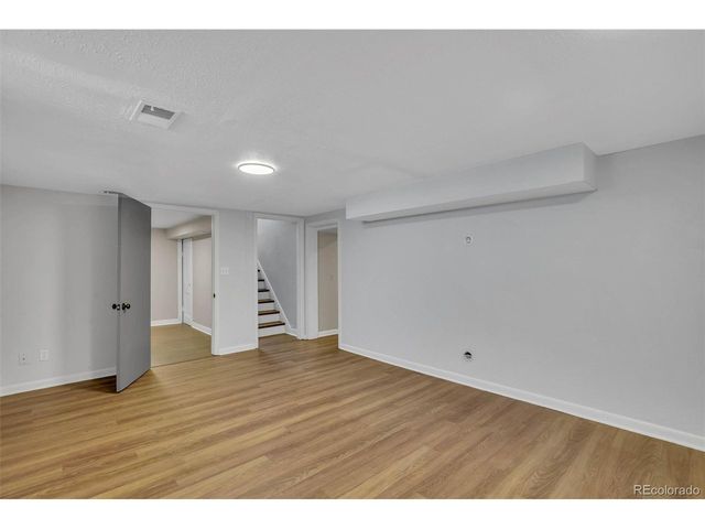 1230 Magnolia St, Denver, CO 80220