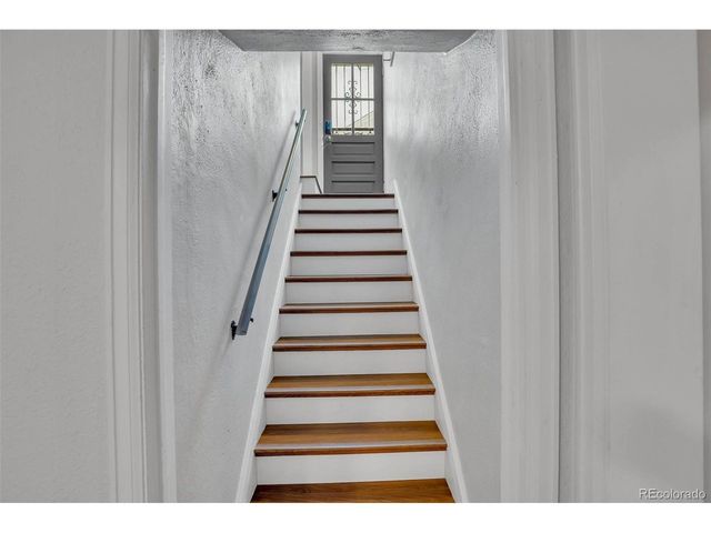 1230 Magnolia St, Denver, CO 80220