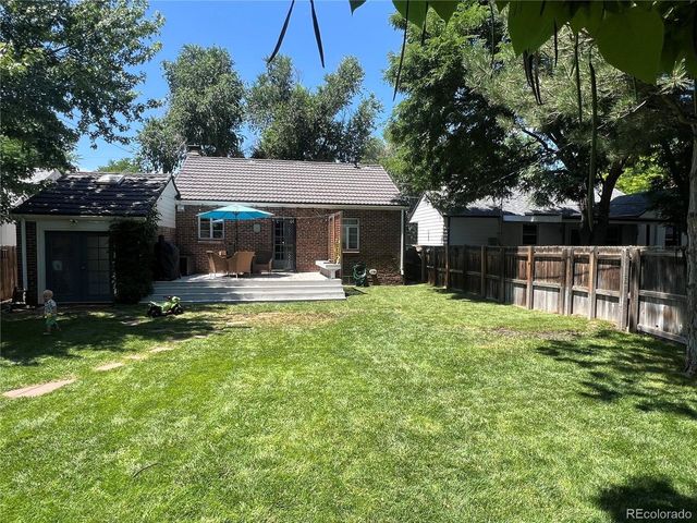 1230 Magnolia St, Denver, CO 80220