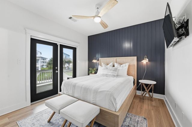 4130 King Rail Circle, Galveston, TX 77554